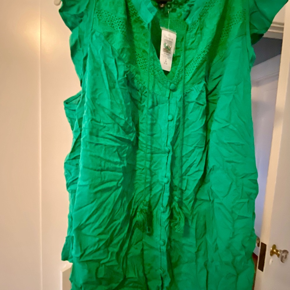 Torrid Green Ruffled V-Neck Cap Sleeve Blouse
